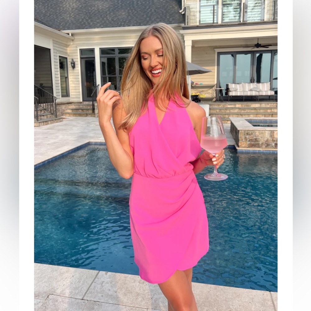 VESTIQUE Kaia Mini Dress